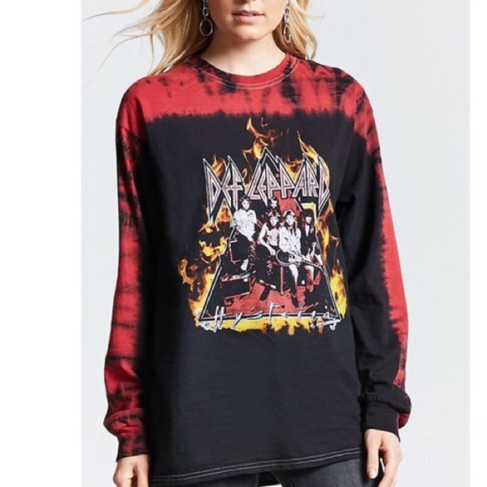 🔴Forever 21 Graphic Long Sleeve⚫️